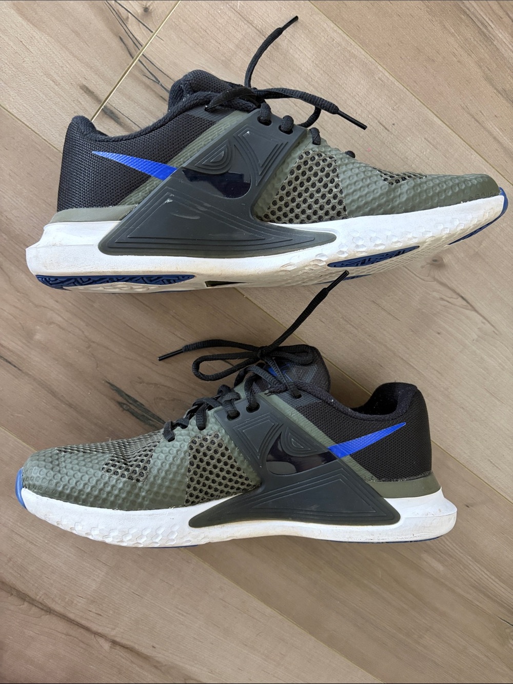 Nike Renew Olive Green and Black Training Sneakers